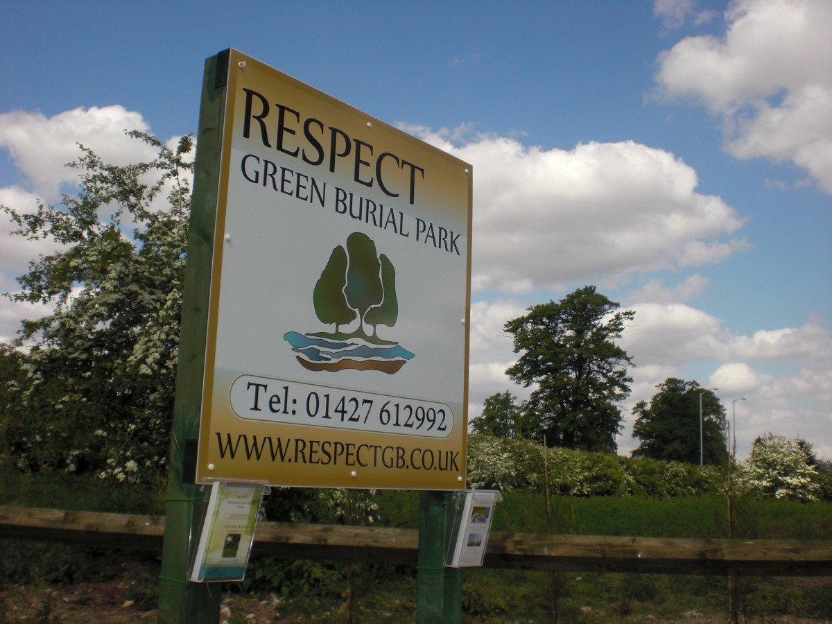 Signage at Scrooby / Bawtry for Short notice funeral service at Respect.